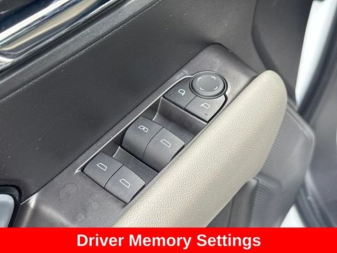 Used 2024 Chevrolet Colorado ZR2 w/ ZR2 Convenience Package III AWD/4WD image 40