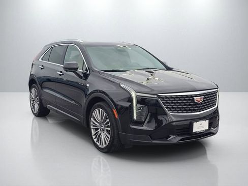 Used 2024 Cadillac XT4 Premium Luxury w/ Active Safety Package FWD image 4