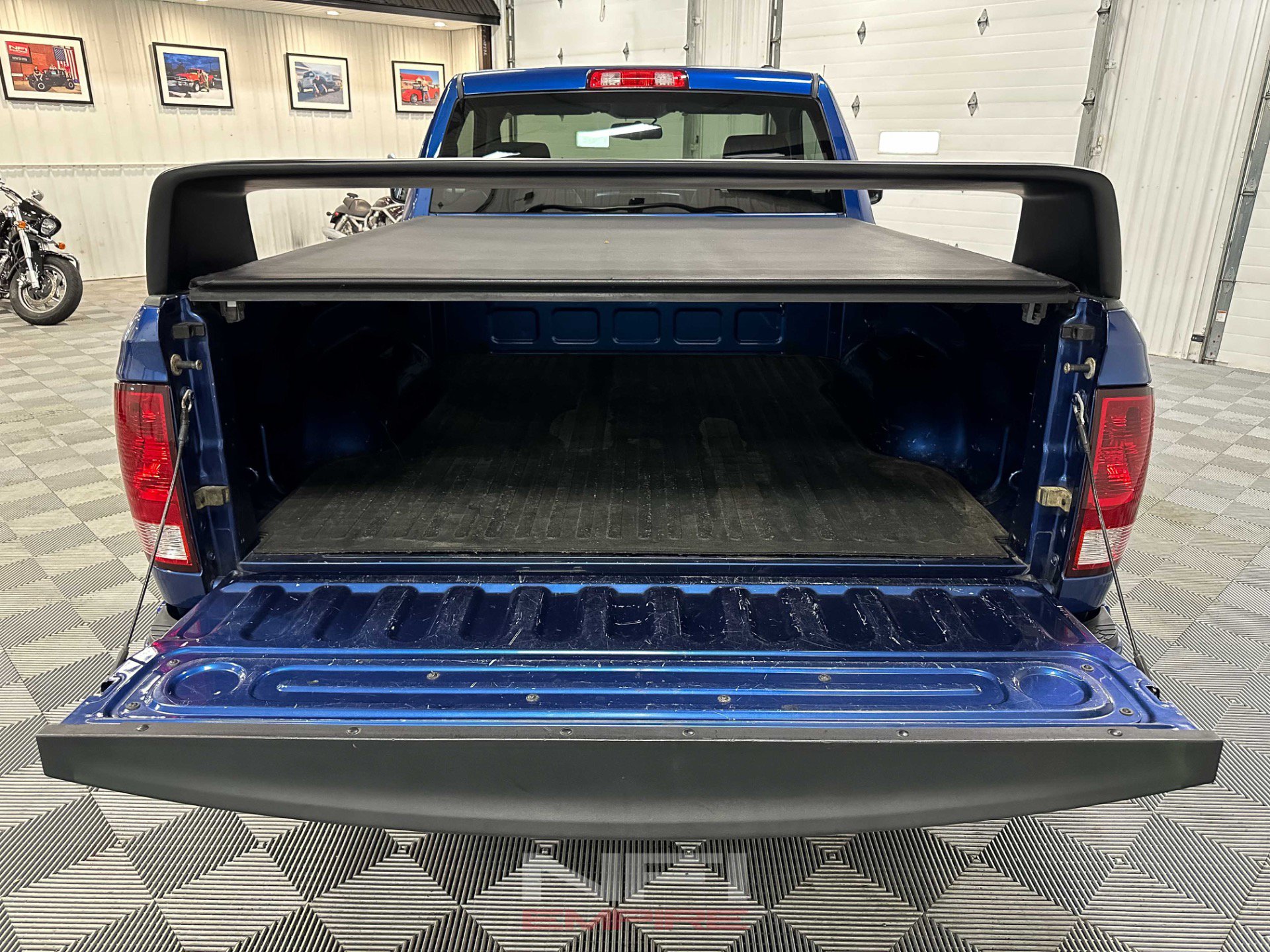 Used 2011 RAM 1500 R/T w/ Remote Start & Security Group RWD image 34