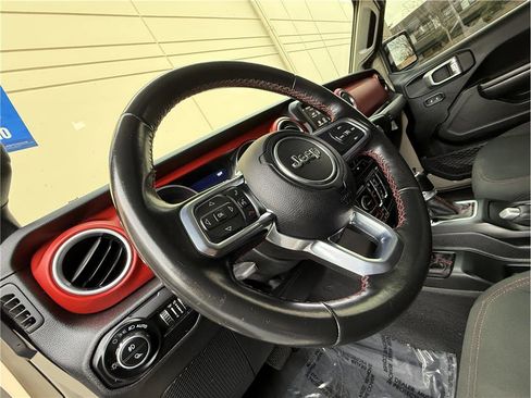 Used 2020 Jeep Gladiator Rubicon w/ Trailer Tow Package image 12