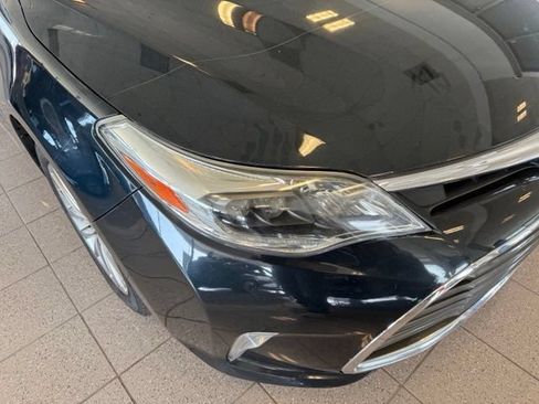 Used 2016 Toyota Avalon Limited w/ Toyota Safety Sense Package FWD image 12