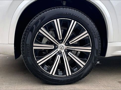 Used 2023 Volvo XC90 B5 Core w/ Climate Package image 12