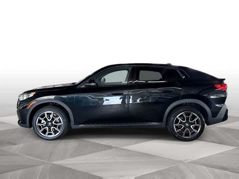 Used 2025 BMW X2 xDrive28i AWD/4WD image 5