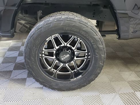 Used 2022 Ford F250 Lariat w/ Lariat Ultimate Package image 13