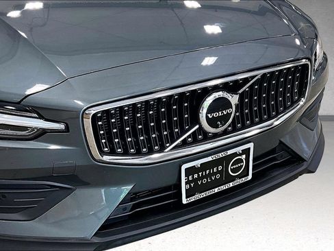 Certified 2026 Volvo V60 B5 Cross Country Plus w/ Protection Package Premier AWD/4WD image 33