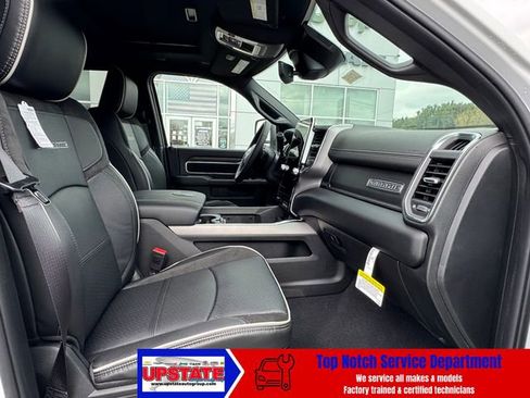 New 2026 RAM 2500 Laramie AWD/4WD image 12