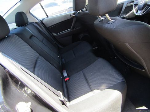 Used 2012 MAZDA MAZDA3 i Touring FWD image 6