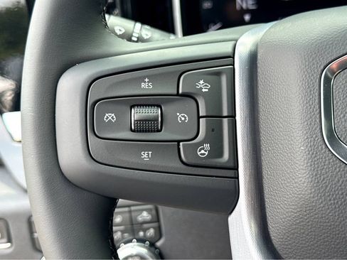 New 2026 GMC Sierra 2500 SLT AWD/4WD image 16