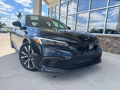 Used 2024 Honda Civic EX-L image 1