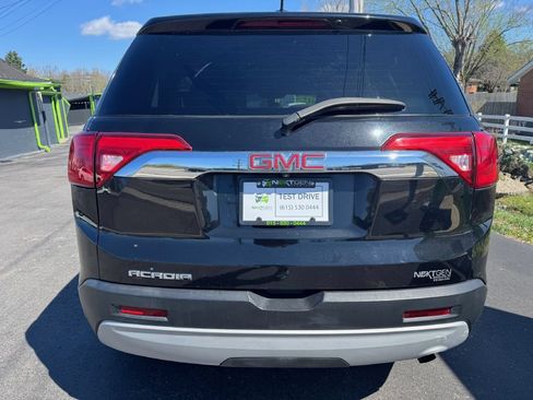 Used 2017 GMC Acadia SLE FWD image 5