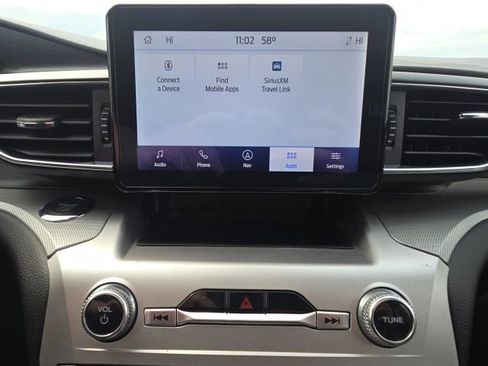 Used 2022 Ford Explorer XLT w/ Equipment Group 202A image 34