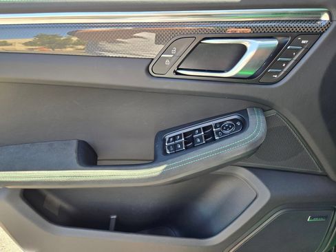 Certified 2026 Porsche Macan GTS AWD/4WD image 20