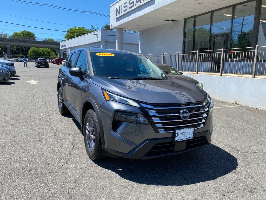 Used 2026 Nissan Rogue S AWD/4WD image 1