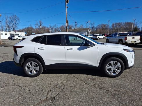 Used 2024 Chevrolet Trax LS image 8