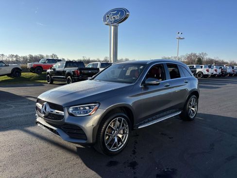 Used 2022 Mercedes-Benz GLC 300 4MATIC image 4