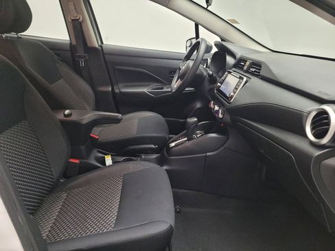 Used 2020 Nissan Versa S FWD image 21