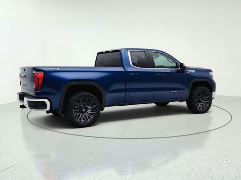 Used 2022 GMC Sierra 1500 SLE w/ Remote Start Package AWD/4WD image 8
