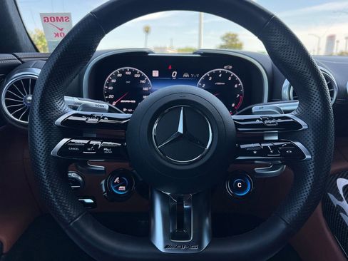 Used 2022 Mercedes-Benz SL 55 AMG 4MATIC image 26