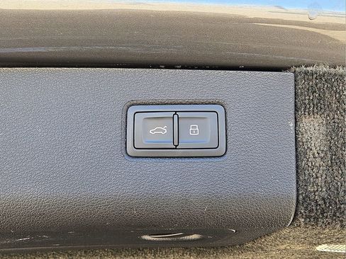 Used 2021 Bentley Bentayga Speed image 15