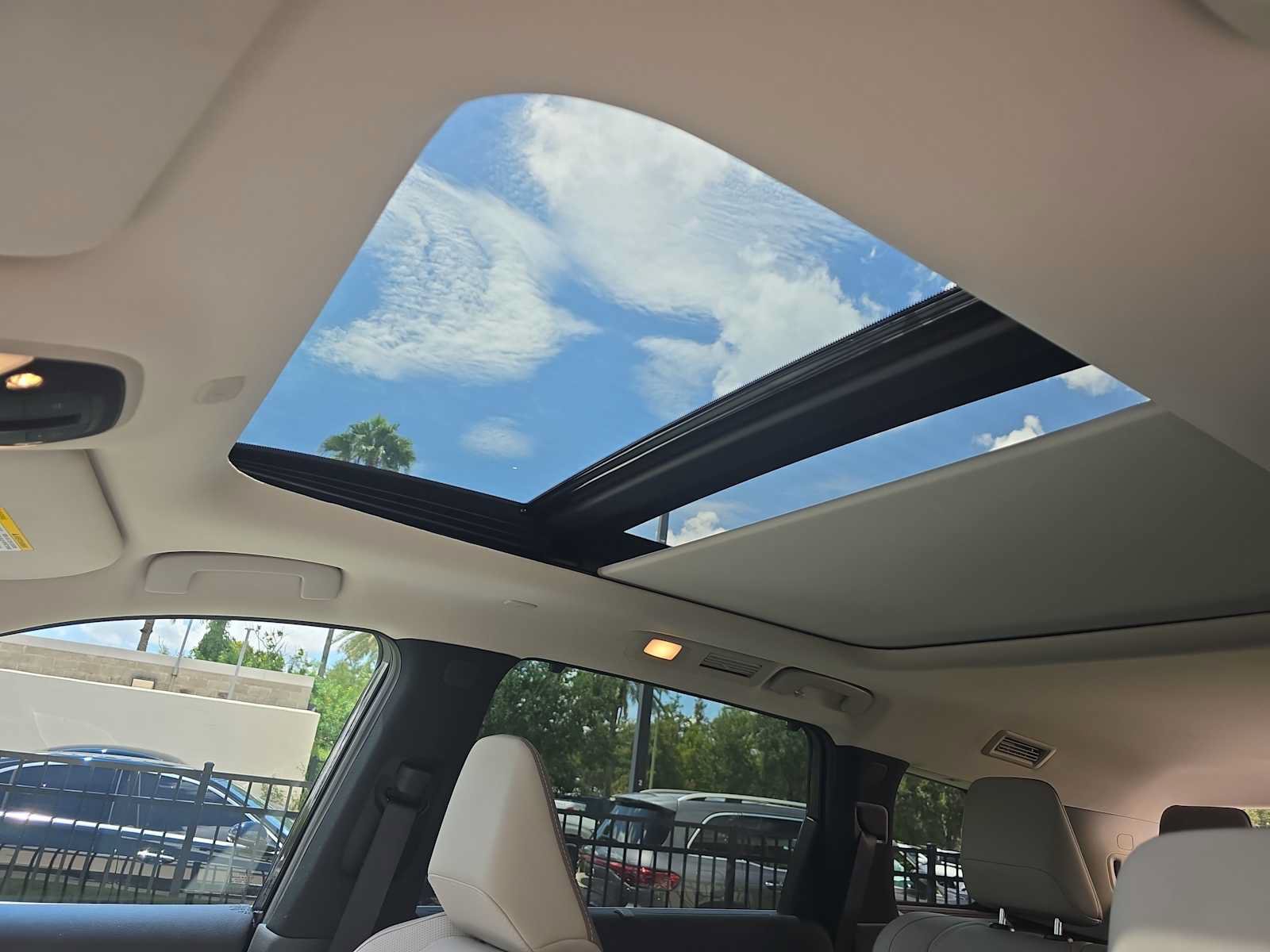 Certified 2026 INFINITI QX60 Luxe w/ Cargo Package FWD image 27