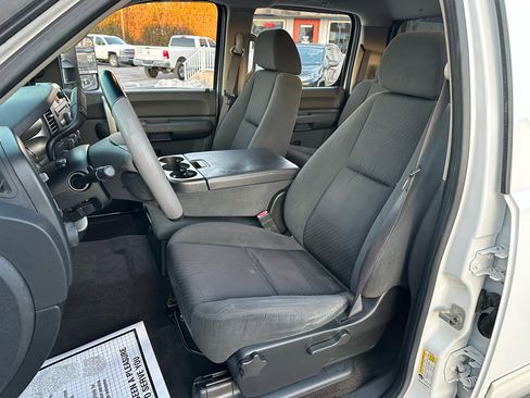 Used 2009 Chevrolet Silverado 2500 LT w/ Suspension Package, Off-Road image 24