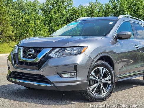 Used 2018 Nissan Rogue SL AWD/4WD image 2