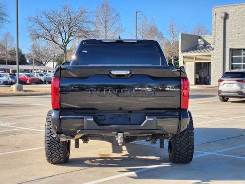 Used 2024 Toyota Tundra Limited w/ Power Package image 5