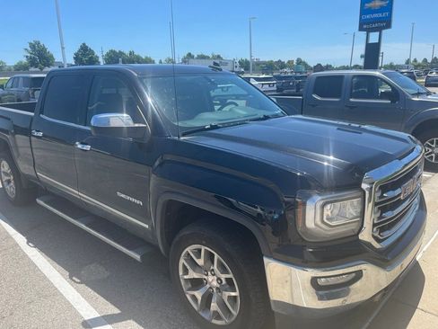 Used 2018 GMC Sierra 1500 SLT w/ SLT Premium Package AWD/4WD image 1