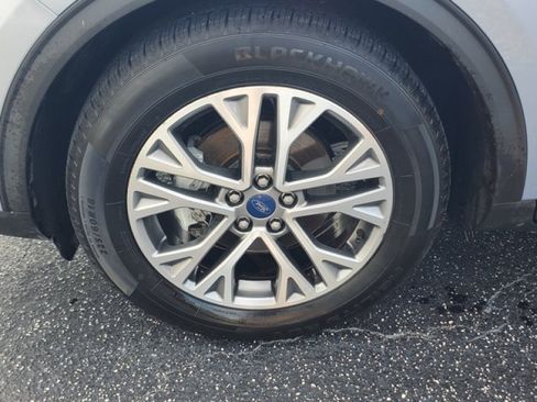 Certified 2022 Ford Escape SEL FWD image 4