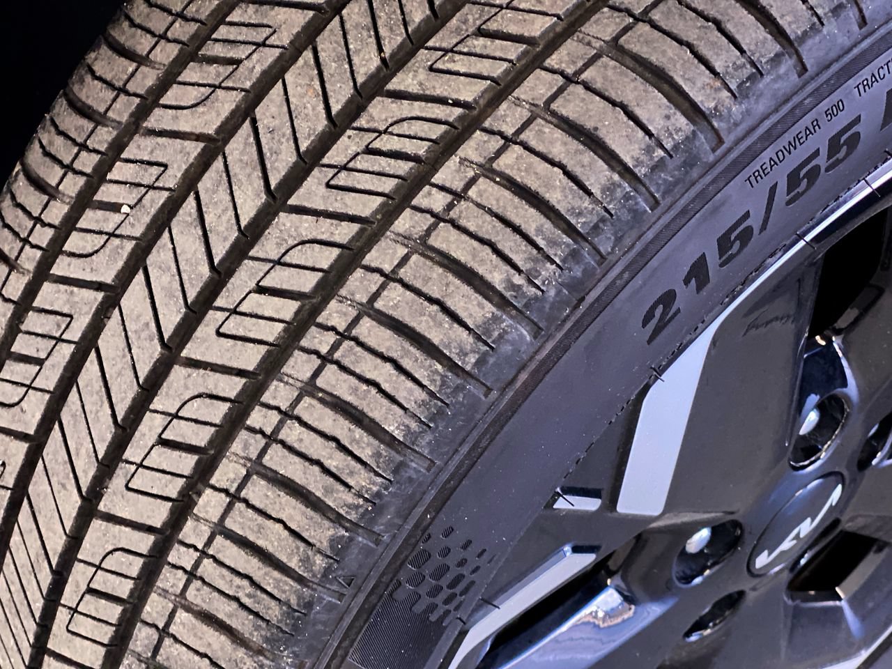 Certified 2024 Kia Niro Wind FWD image 13