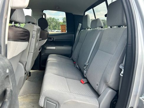 Used 2011 Toyota Tundra 4x4 Double Cab w/ Tow Pkg image 7
