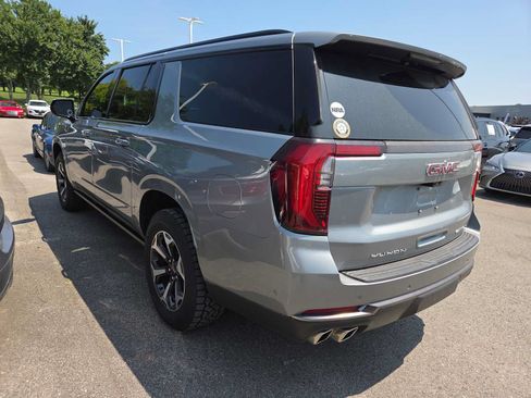 Used 2025 GMC Yukon XL AT4 Ultimate AWD/4WD image 5
