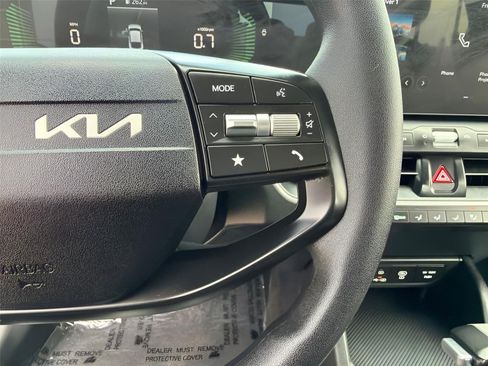 Used 2025 Kia K4 FWD image 48
