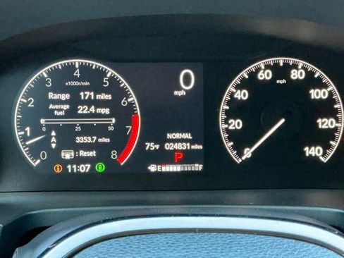 Used 2025 Honda Pilot Touring image 22