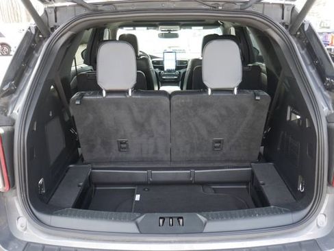 Used 2023 Ford Explorer ST w/ Equipment Group 401A AWD/4WD image 11