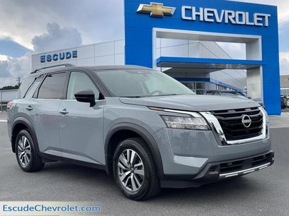 Used 2024 Nissan Pathfinder SL