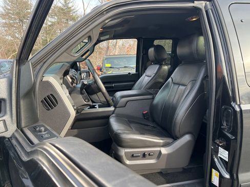 Used 2012 Ford F250 Lariat w/ Chrome Pkg image 13