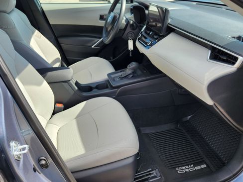 Certified 2026 Toyota Corolla Cross L image 11