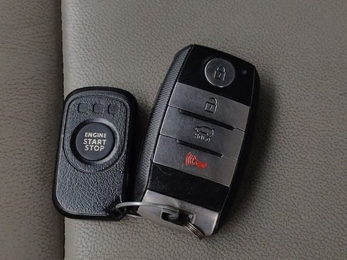 Used 2019 Kia Sportage EX w/ EX Premium Package FWD image 32