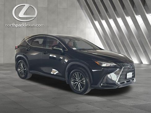 Certified 2025 Lexus NX 250 FWD w/ Accessory Package (2T) image 5