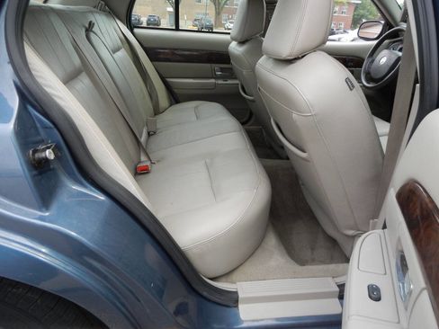 Used 2008 Mercury Grand Marquis LS image 31