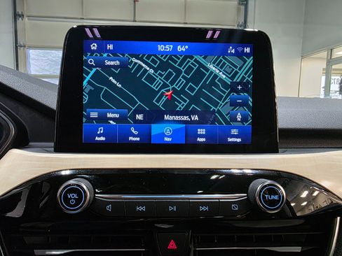 Used 2022 Ford Escape Titanium w/ Titanium Premium Package image 34