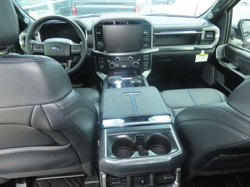 Used 2025 Ford F150 Platinum w/ FX4 Off-Road Package AWD/4WD image 23