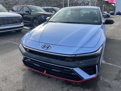 Used 2025 Hyundai Elantra N image 21