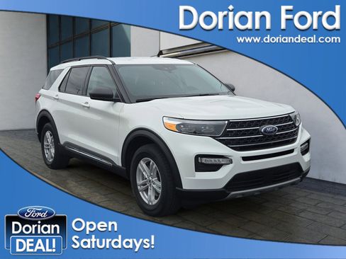 Used 2023 Ford Explorer XLT w/ Equipment Group 202A AWD/4WD image 1