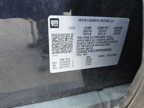 Used 2023 Chevrolet Suburban Premier image 38