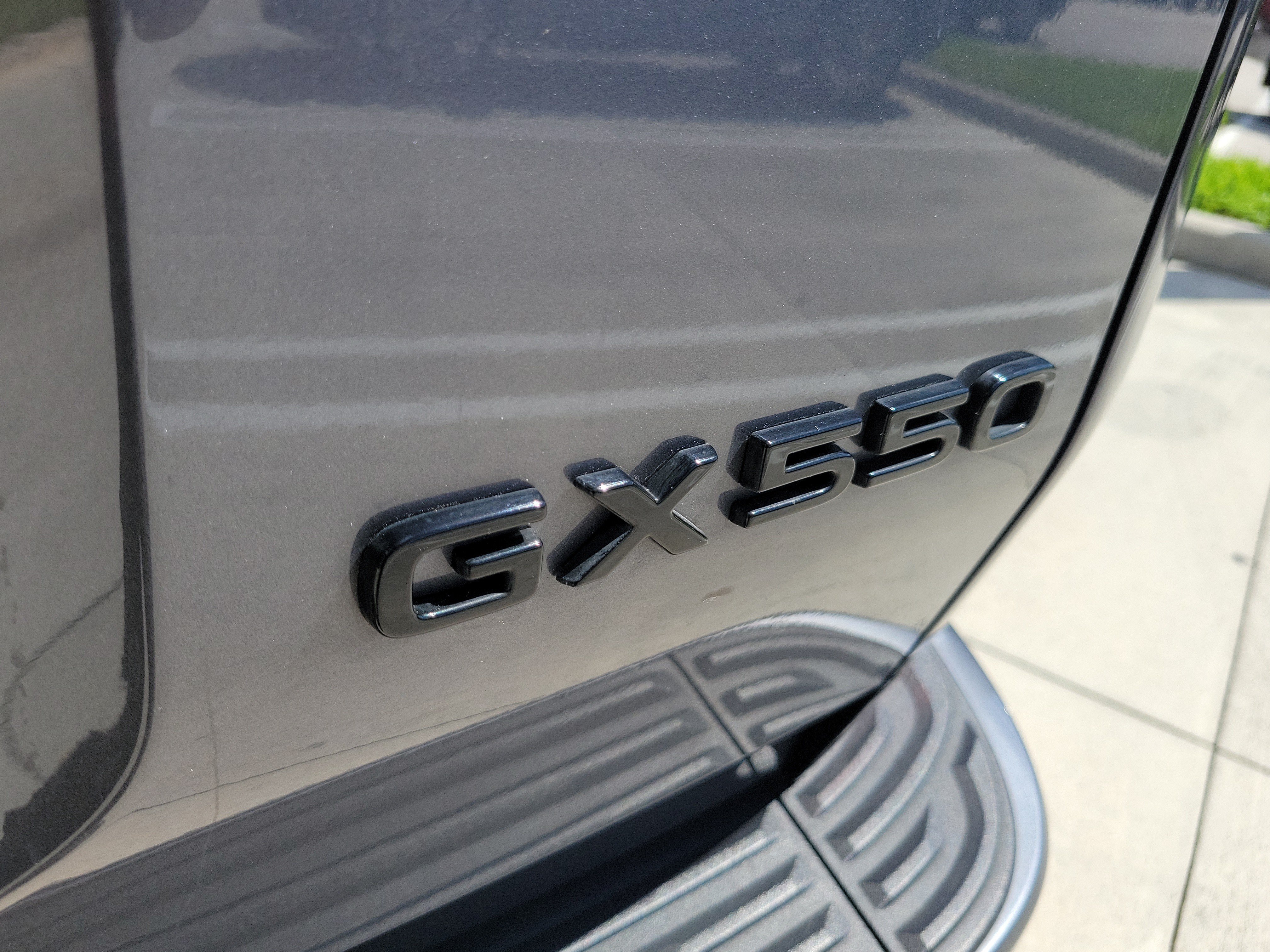 Used 2025 Lexus GX 550 w/ Cold Area Package AWD/4WD image 10