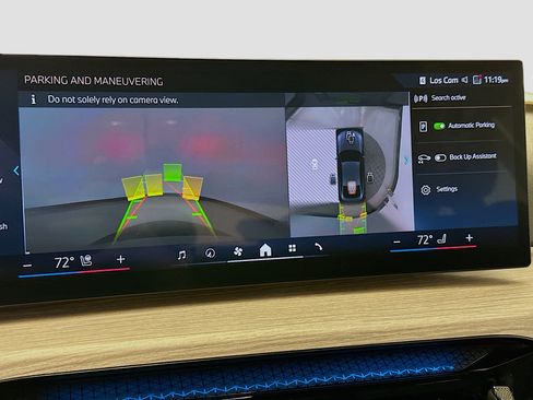 Used 2025 BMW i4 xDrive40i w/ Parking Assistance Package image 23