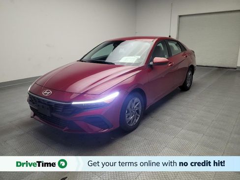 Used 2024 Hyundai Elantra SEL image 1