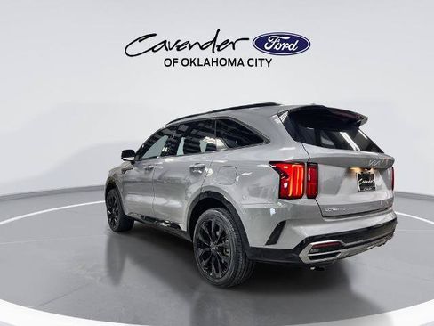 Used 2023 Kia Sorento SX AWD/4WD image 6